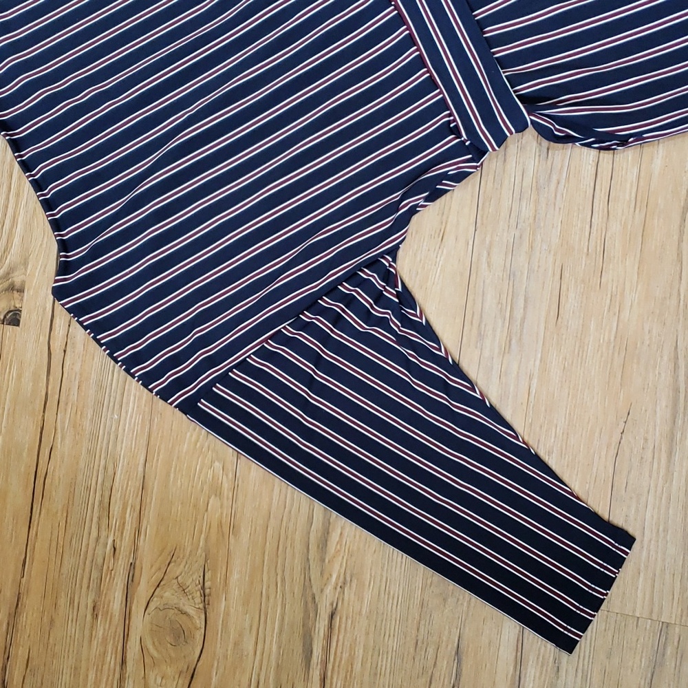 ♦️♦️ SOLD ♦️♦️Express Jumpsuit - Picture 11 of 13